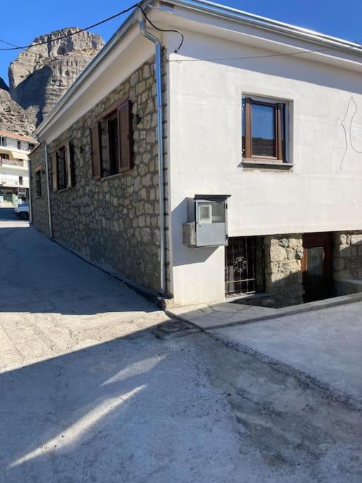 Mikraki Apartamento Kalambaka Exterior foto