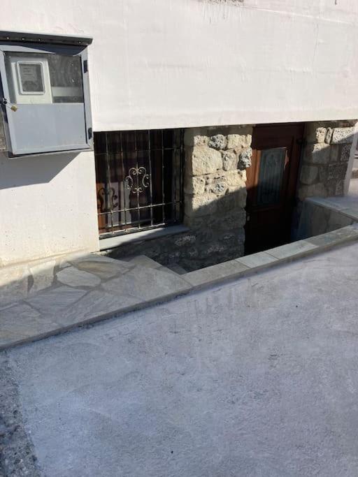 Mikraki Apartamento Kalambaka Exterior foto